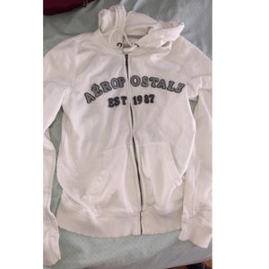 aero zip up hoodie